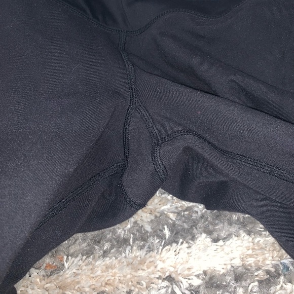Lululemon pants - Picture 3 of 4